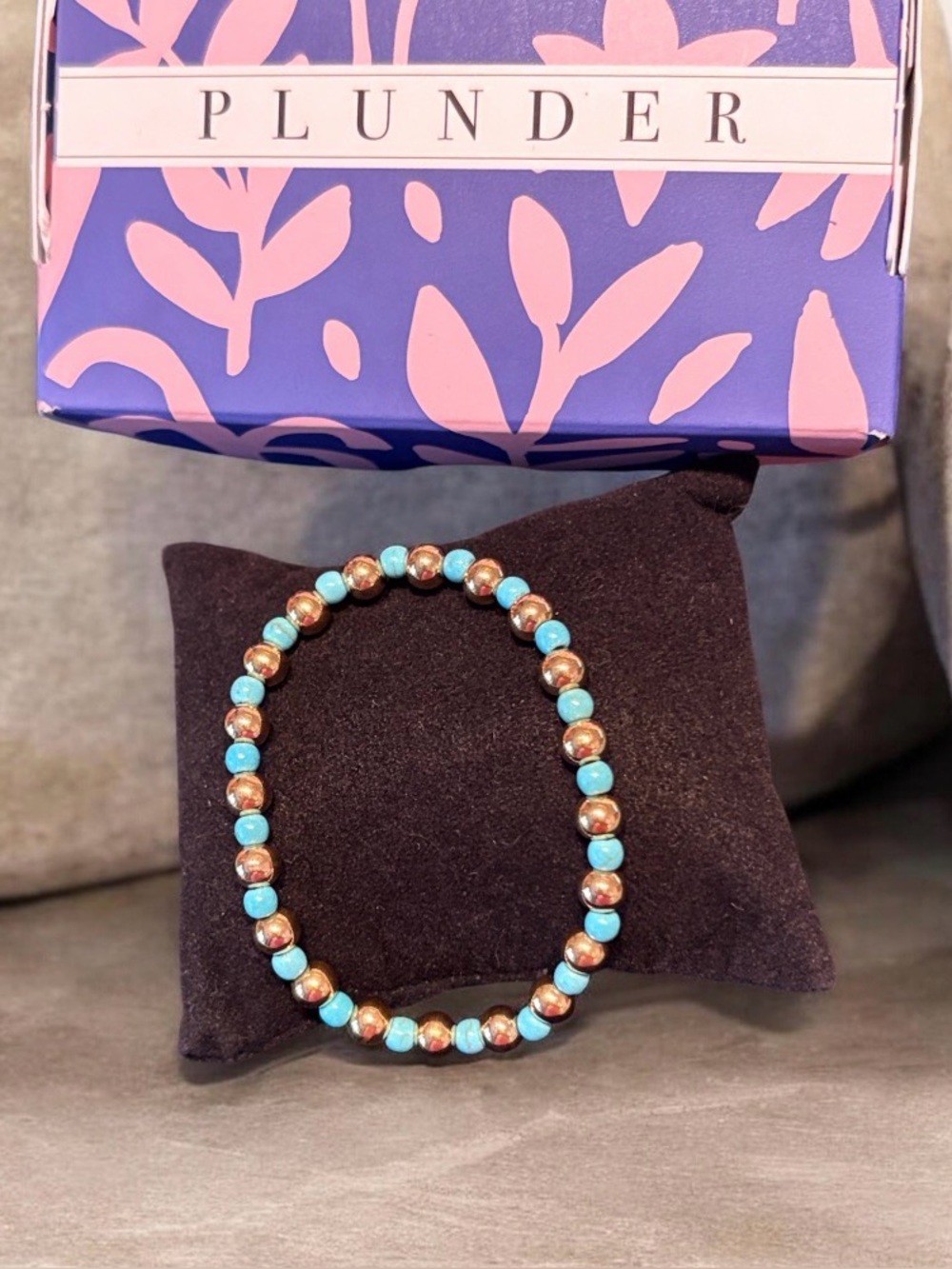 Plunder Turquoise and Gold Beaded Stretch Bracelet